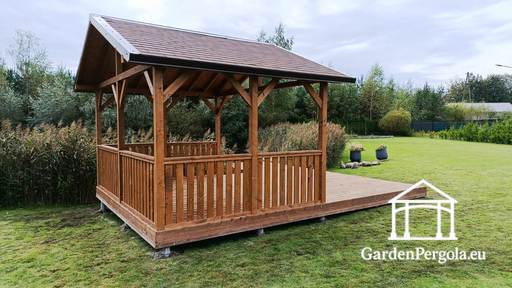 3x4 m wooden gazebo with a spacious 4x4 m terrace